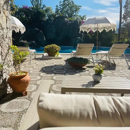 La Panzió Giardini Naxos