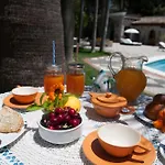 Bed & Breakfast La 4*