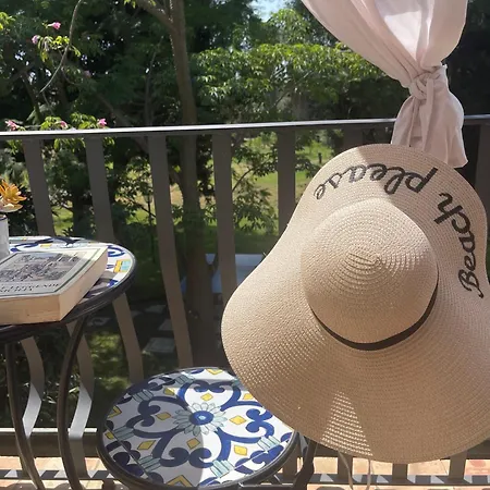 La Couette-café Giardini-Naxos