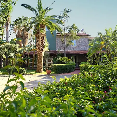 La Bed and Breakfast 4*