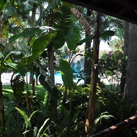 Bed and Breakfast La 4*